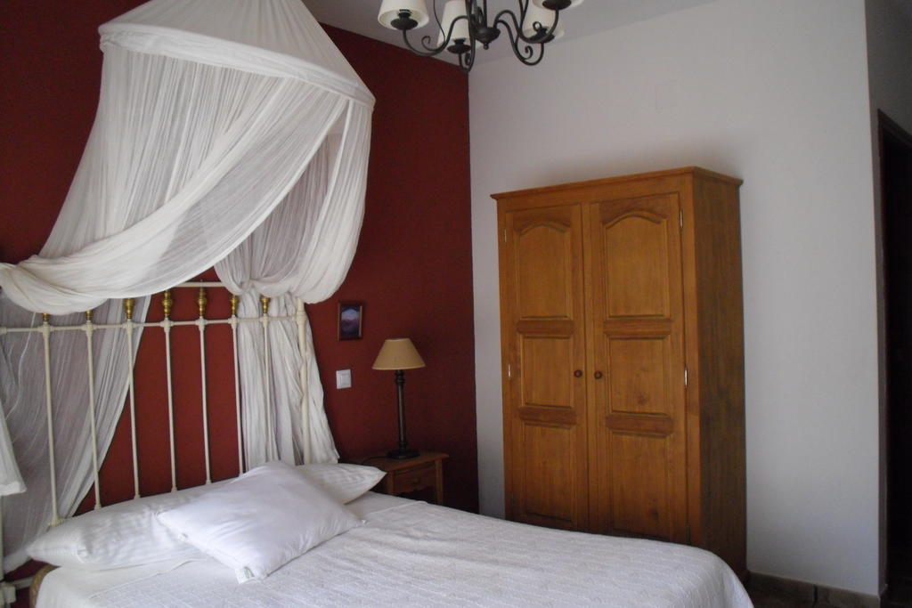 Casa Rural La Jara Pensionat La Codosera Exteriör bild